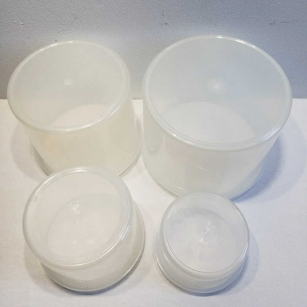 Frig-O-Seal Canister Set White Nesting Plastic‎ Food Storage Vintage 4pc Set